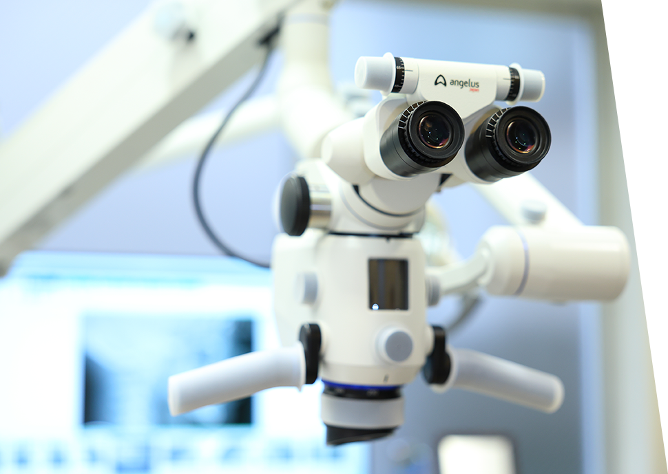 保険・自費診療問わず拡大視野下で可能な限り歯を残す精密治療